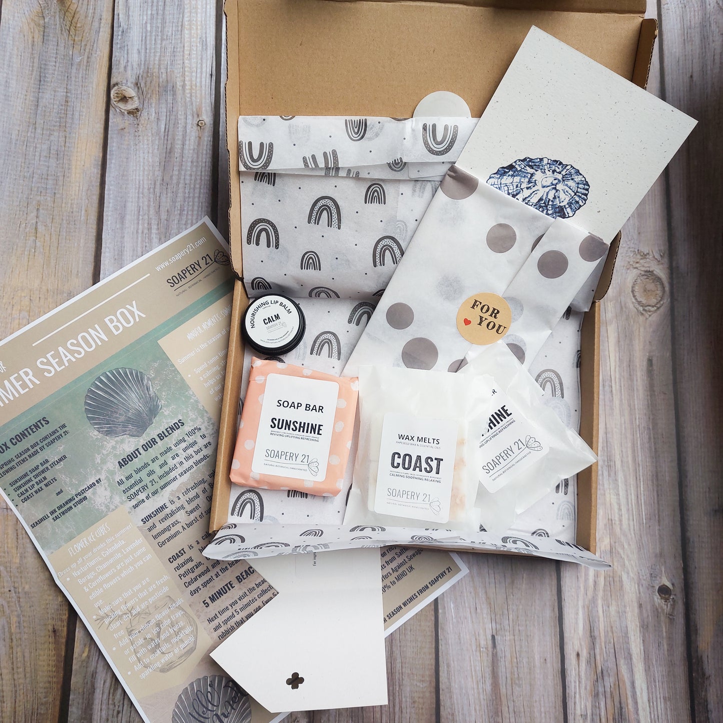 WINTER SEASON LETTERBOX SIZE GIFT BOX