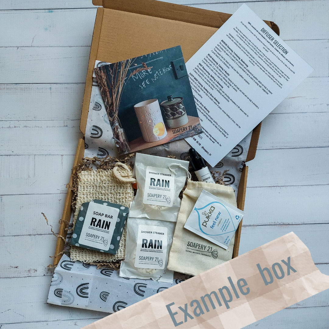 WINTER SEASON LETTERBOX SIZE GIFT BOX