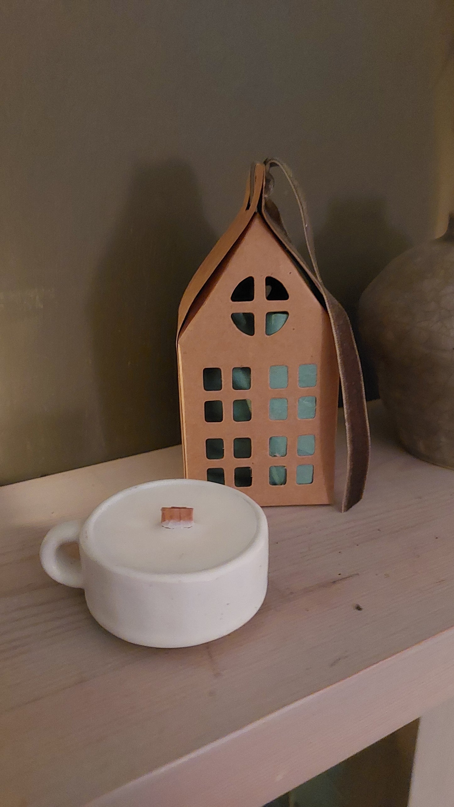 CERAMIC TEALIGHT CANDLE